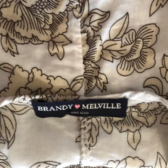 Brandy Melville Floral Tank - Picture 3 of 3